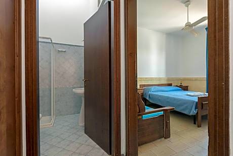 One-Bedroom Apartment (3 Adults)