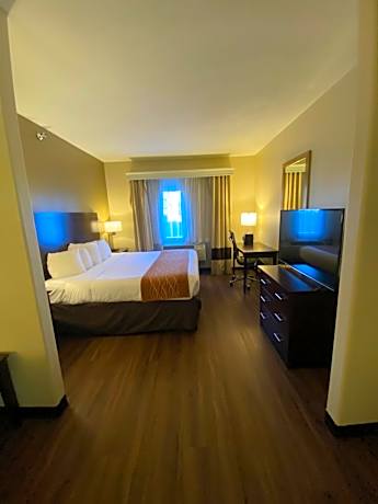 Queen Room - Accessible/Nonsmoking