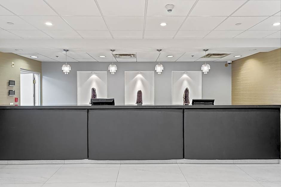 Tower Hotel at Fallsview