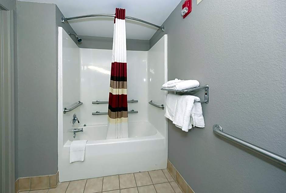 Red Roof Inn & Suites Carrollton, GA - West Georgia