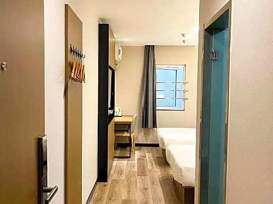 7 Days Inn Zhenjiang Jinshan Park Branch