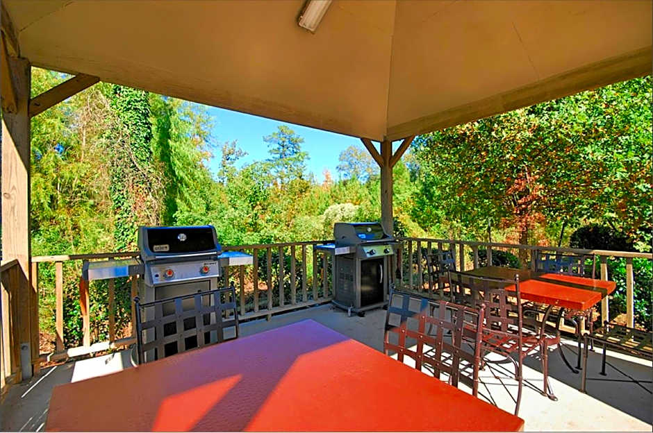 Candlewood Suites Pearl By IHG