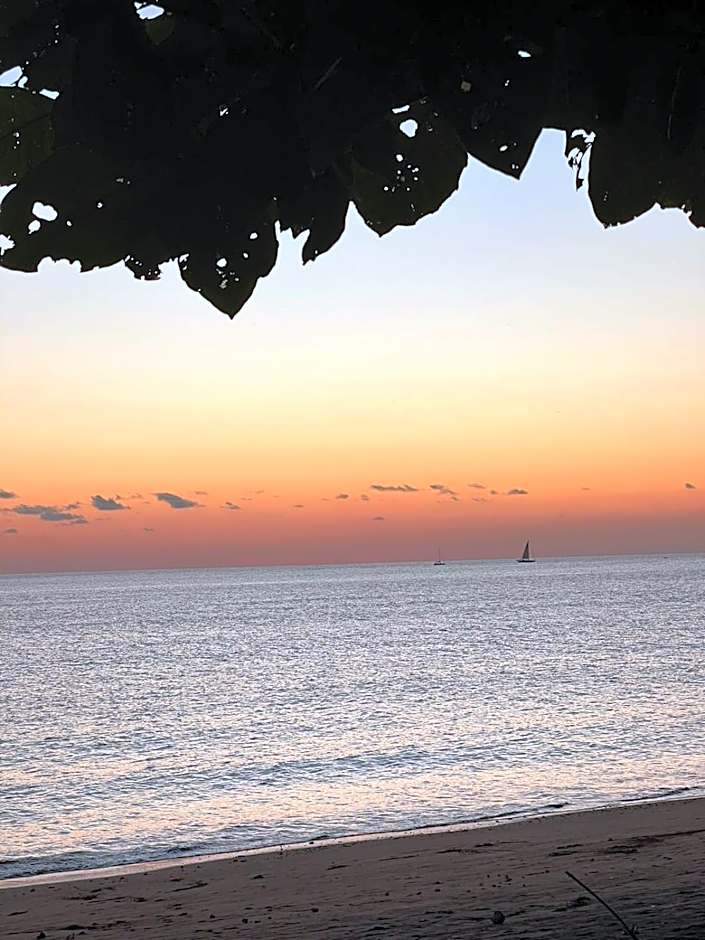 Suite Villa au bord de la mer chez Saloua