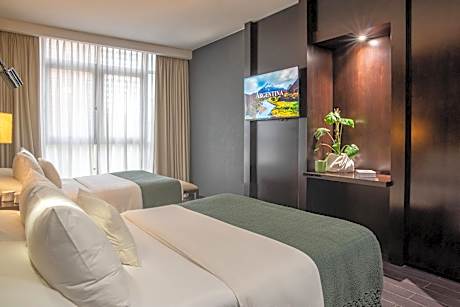 Deluxe Queen Room with Two Queen Beds