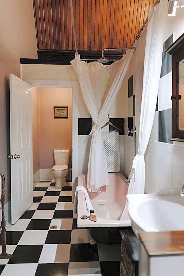 Abbey Boutique Hotel