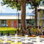 Hotel McCoy - Art, Libations, Pool Society