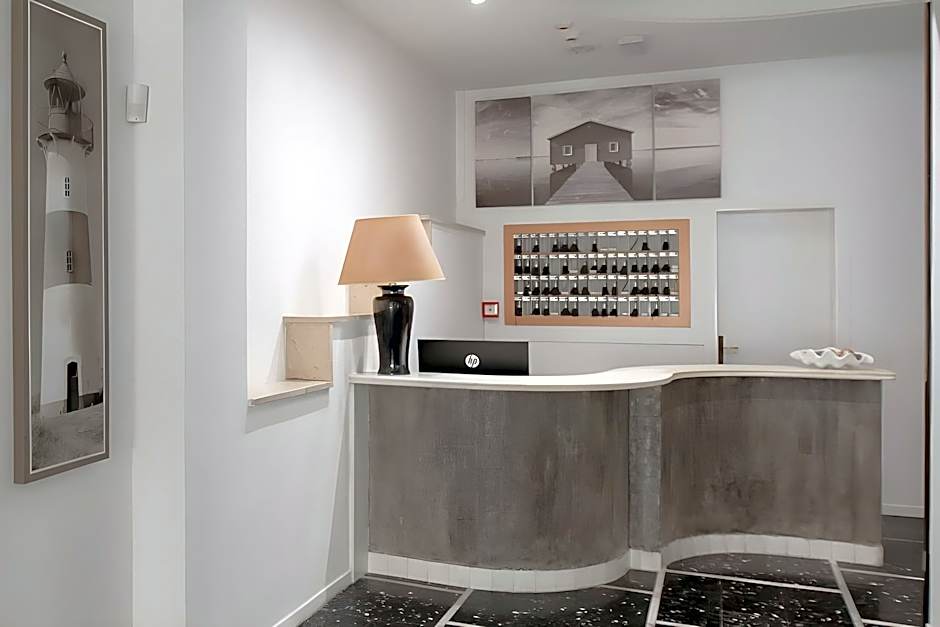 c-hotels International