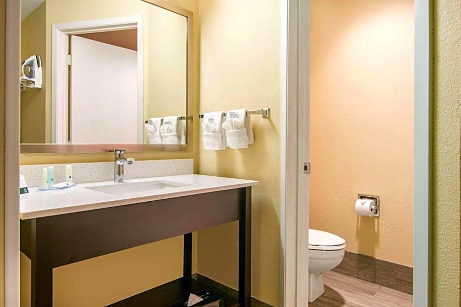 Quality Inn & Suites Albany Corvallis