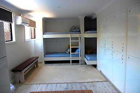 7 x Bed Mixed Dormitory Room