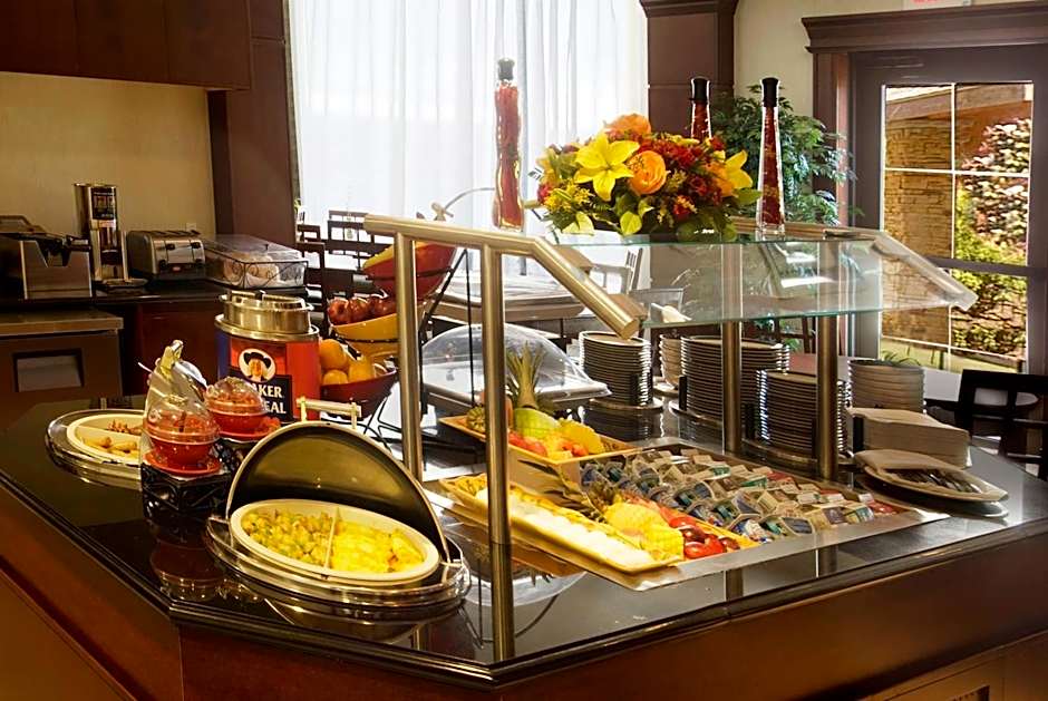 Staybridge Suites Oakville Burlington By IHG