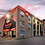 Econo Lodge Inn & Suites I-64 & Us 13