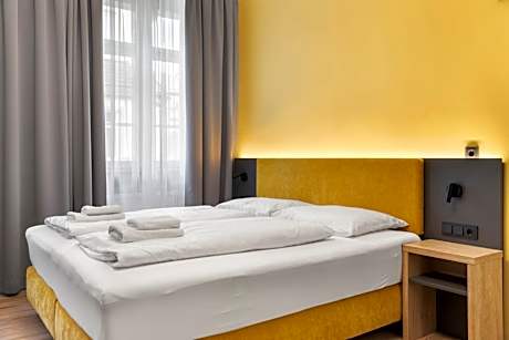 Deluxe Double Room with Extra Bed