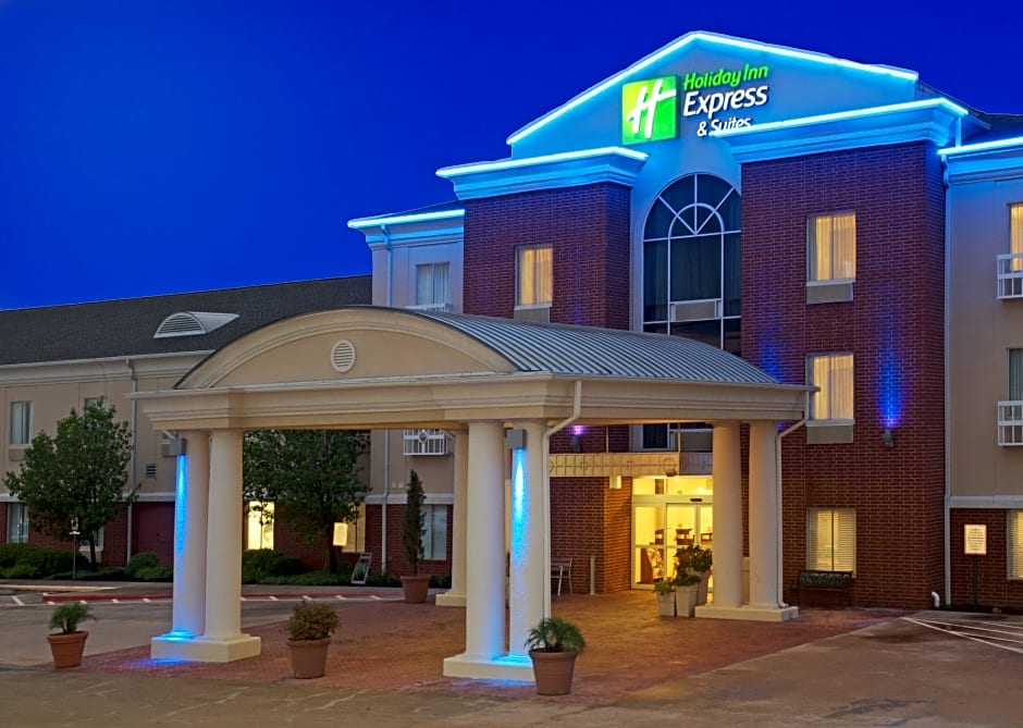 Holiday Inn Express Hotel & Suites Livingston
