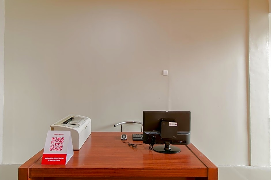 OYO 2228 Arwinda Costel Syariah