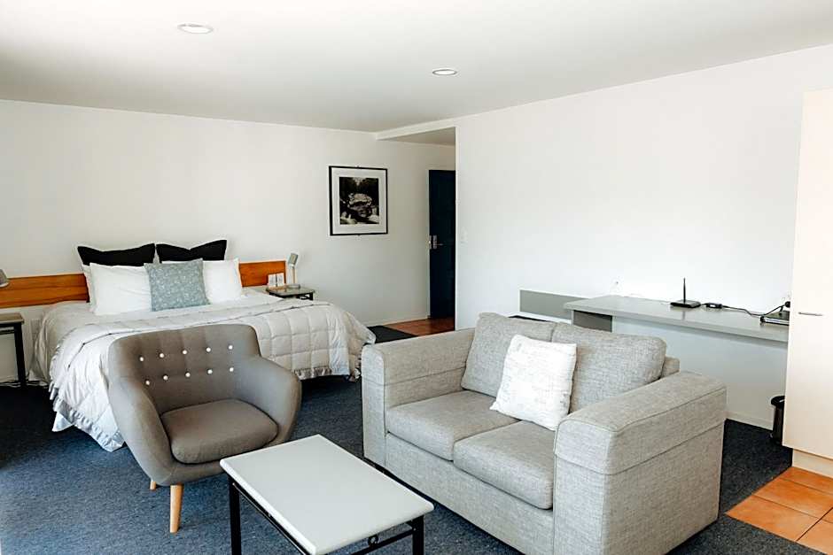 Photo 1 of 4 of Studio, Sea View, Ground Floor