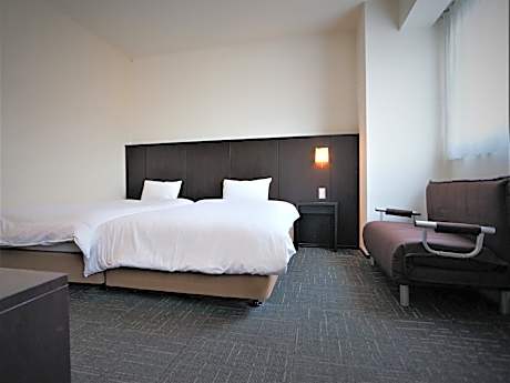 Twin Room - Non-Smoking, Disabled Access