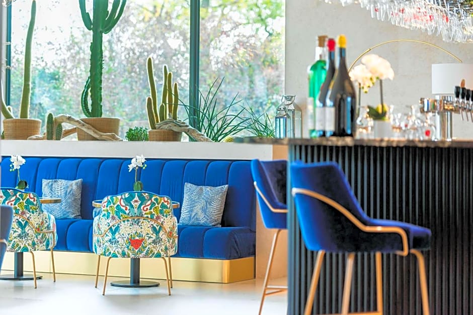 GOLDEN TULIP LYON OUEST TECHLID Hotel & Spa