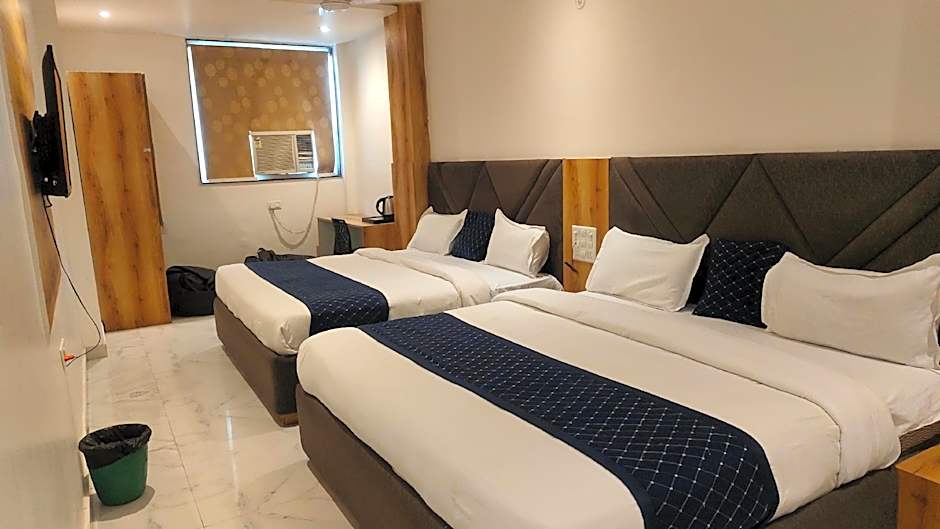 Hotel Ravi Palace
