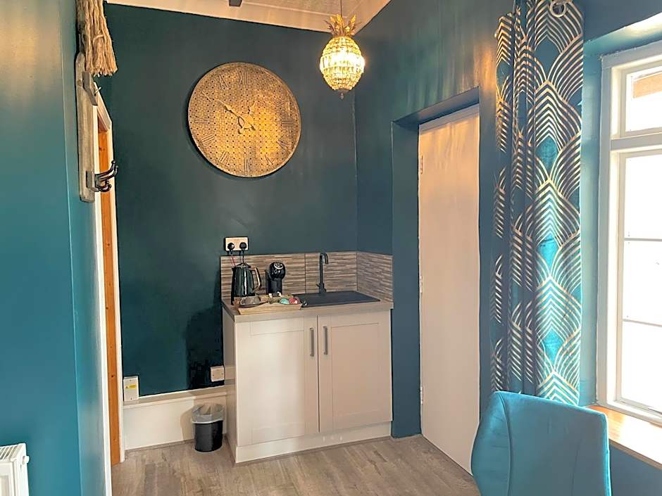 The Hole In The Wall