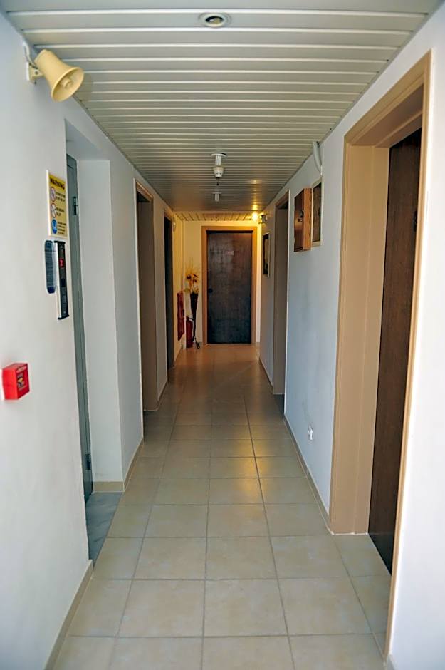 Heleni Beach Hotel