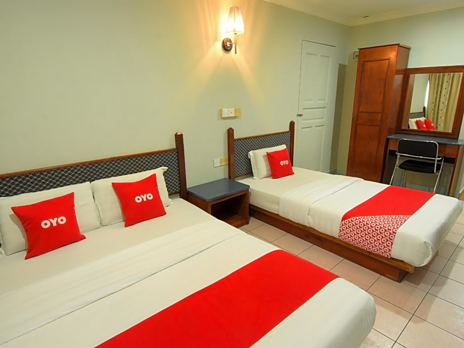 OYO 89642 Highway Inn