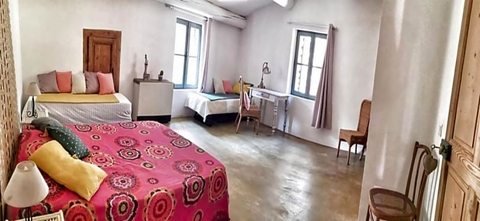 Maison Shanti chambre 1 à 3 personnes havre de paix pdj bio