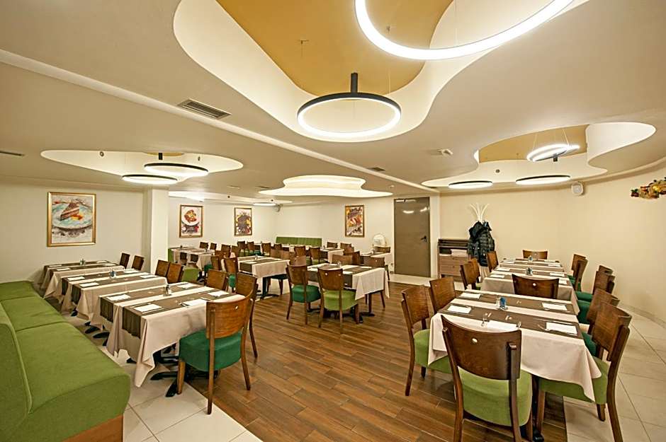 Hotel Kraljevi Čardaci