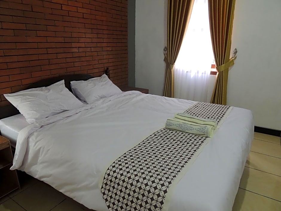 Omah Mardi Syariah by Ndalem Beong