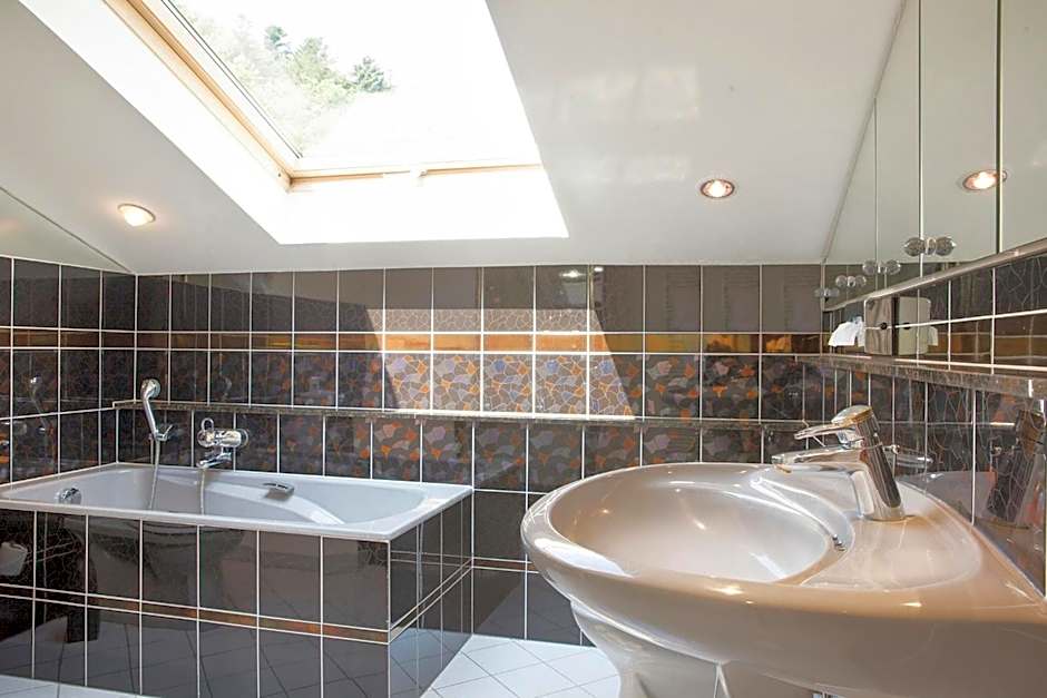 La Fischhutte, The Originals Relais