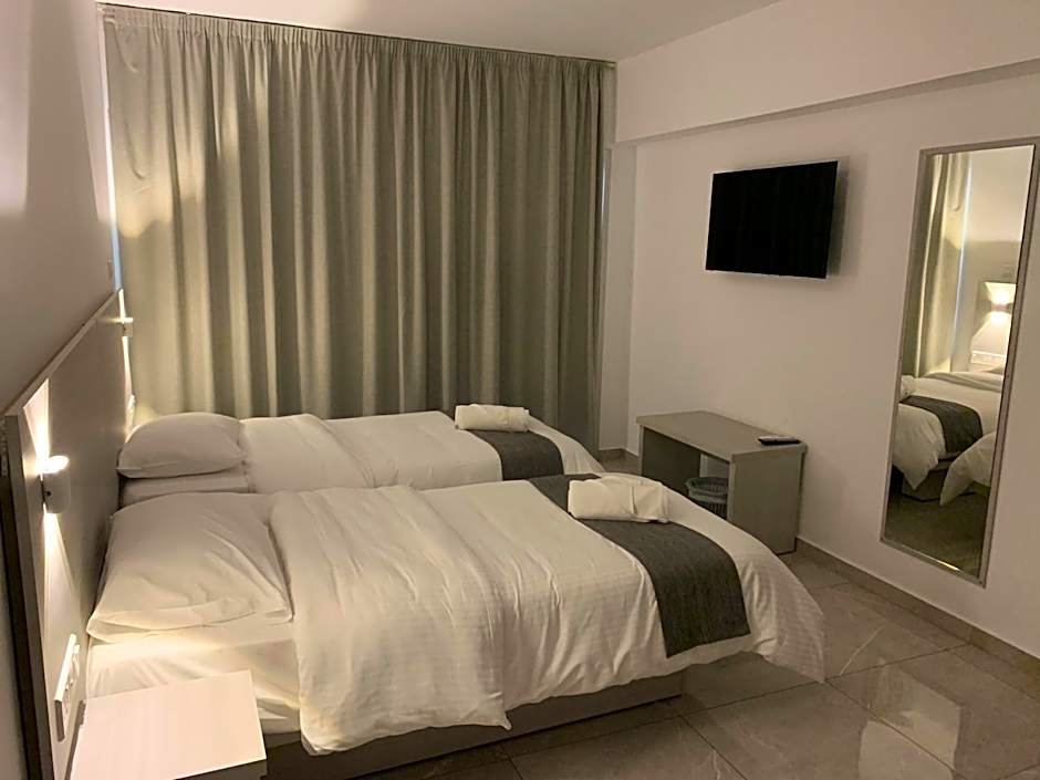 La Veranda Hotel