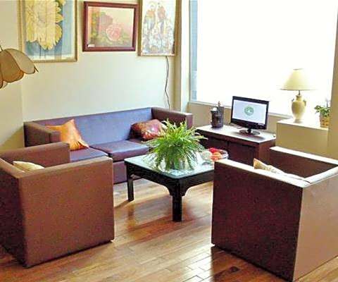 Juramento de Lealtad Townhouse Hotel