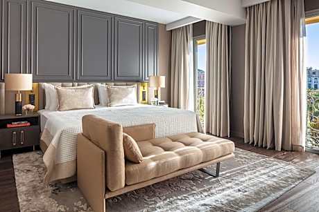 Junior Suite Sea View with Balcony