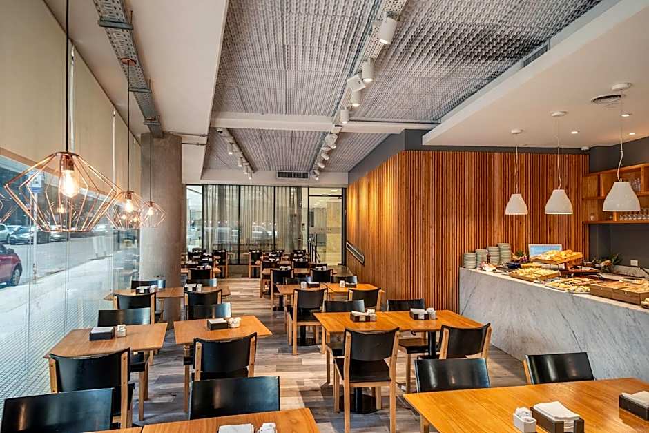 Dazzler by Wyndham Polo