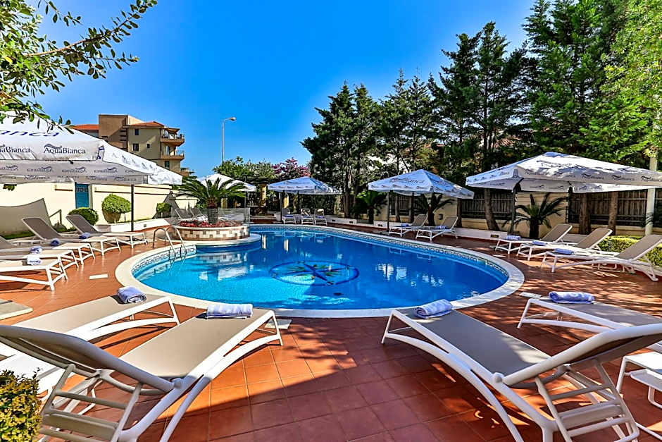 Hotel Max Prestige