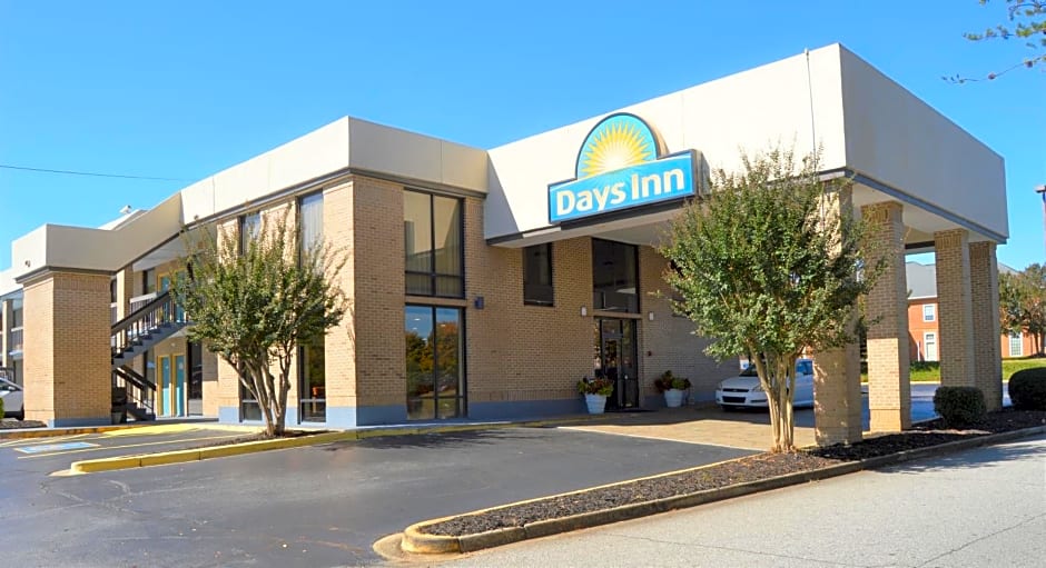 Days Inn by Wyndham Easley West Of Greenville/Clemson Area