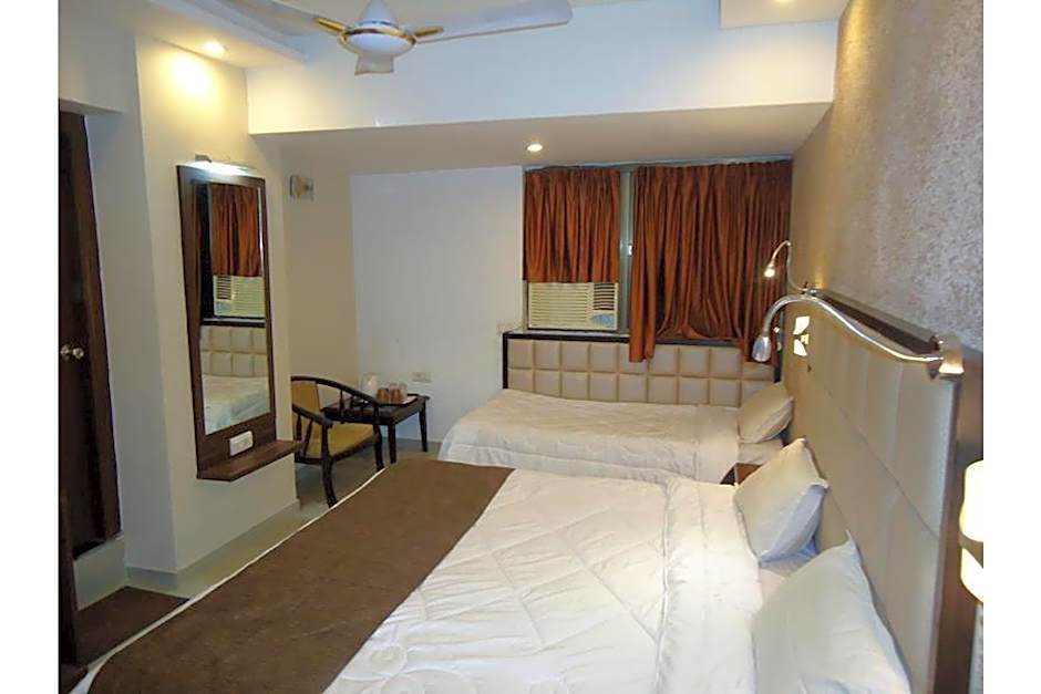 Hotel Maan Residency