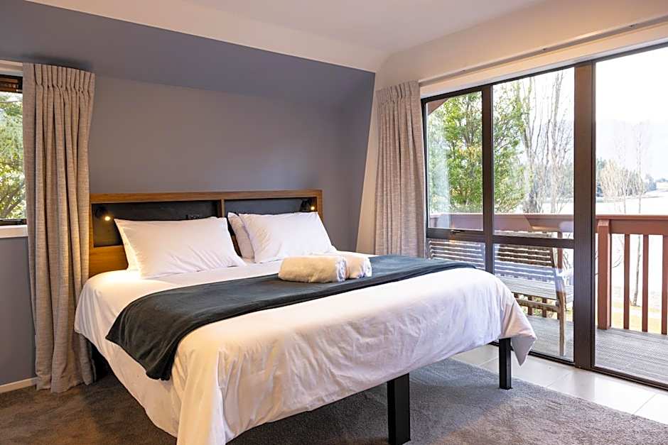 Haka House Queenstown Lakefront