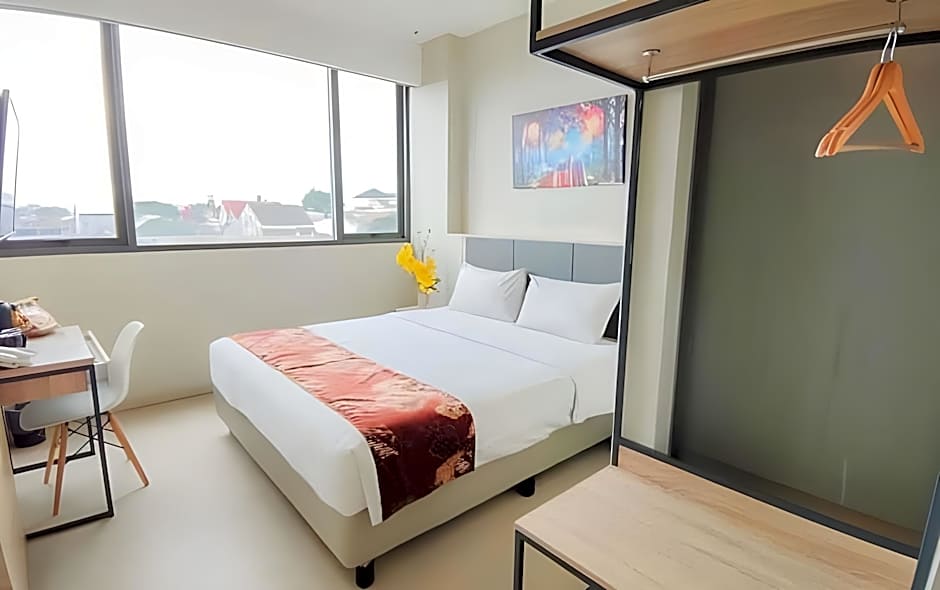 Front One Harvest Hotel Wonosobo