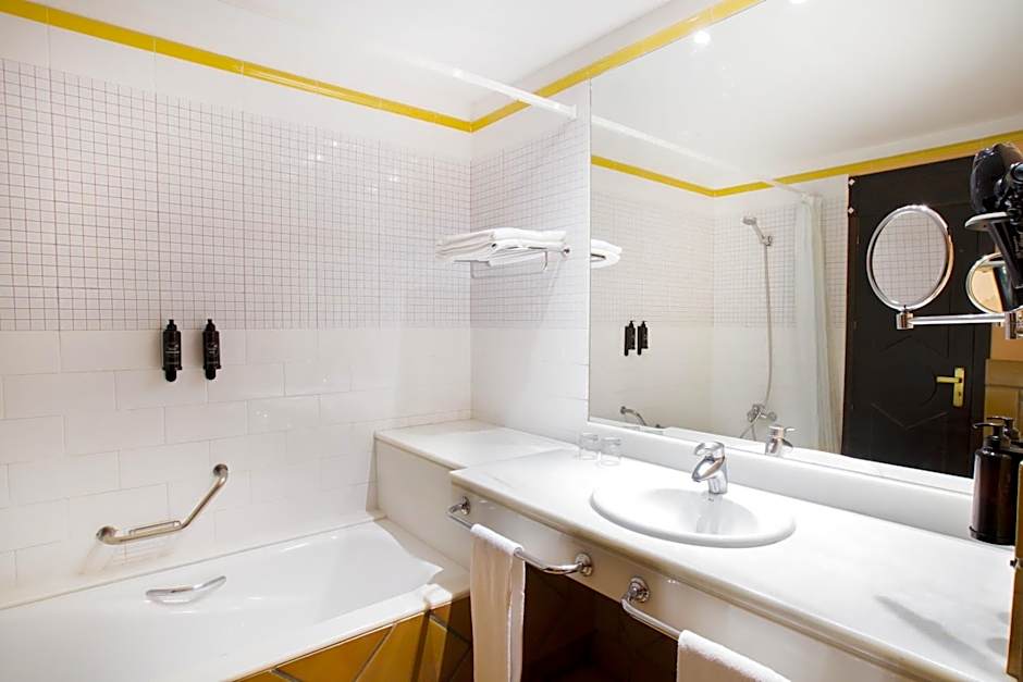 Ibersol Almuñecar Beach & Spa Hotel