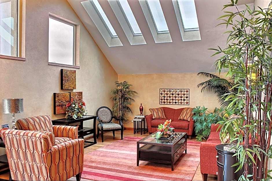 Comfort Inn & Suites Morton - Peoria