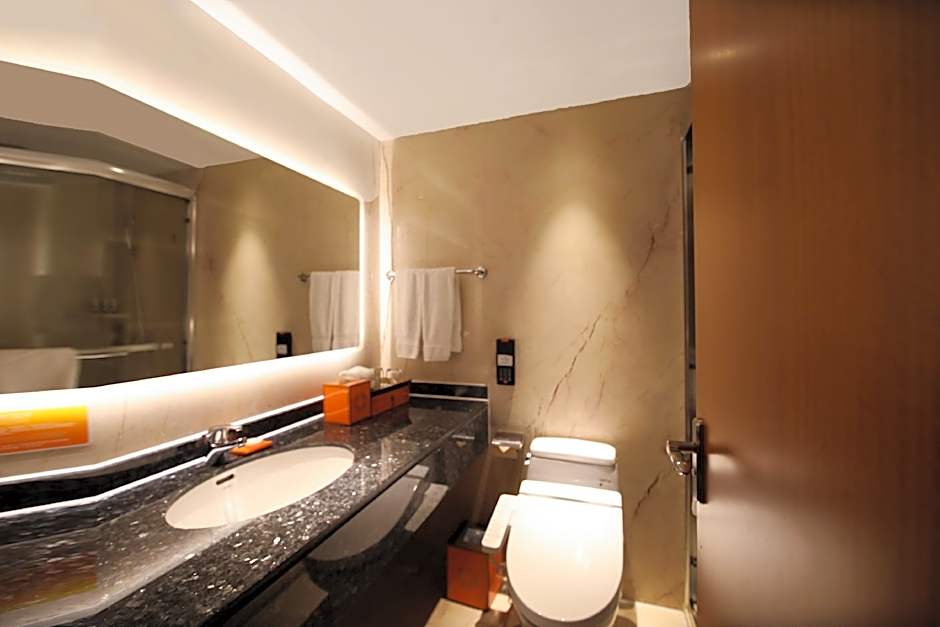 Xiamen Lakeside Hotel