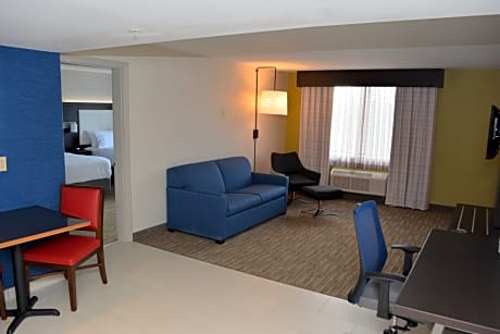 Suite Two Queen Beds