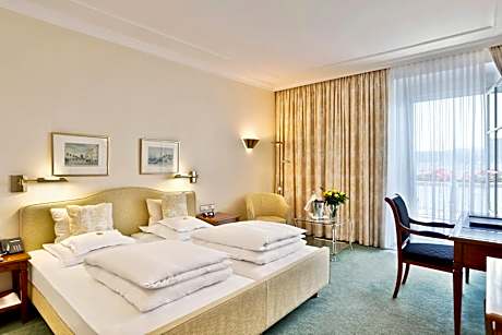 Double Room with Lake View
