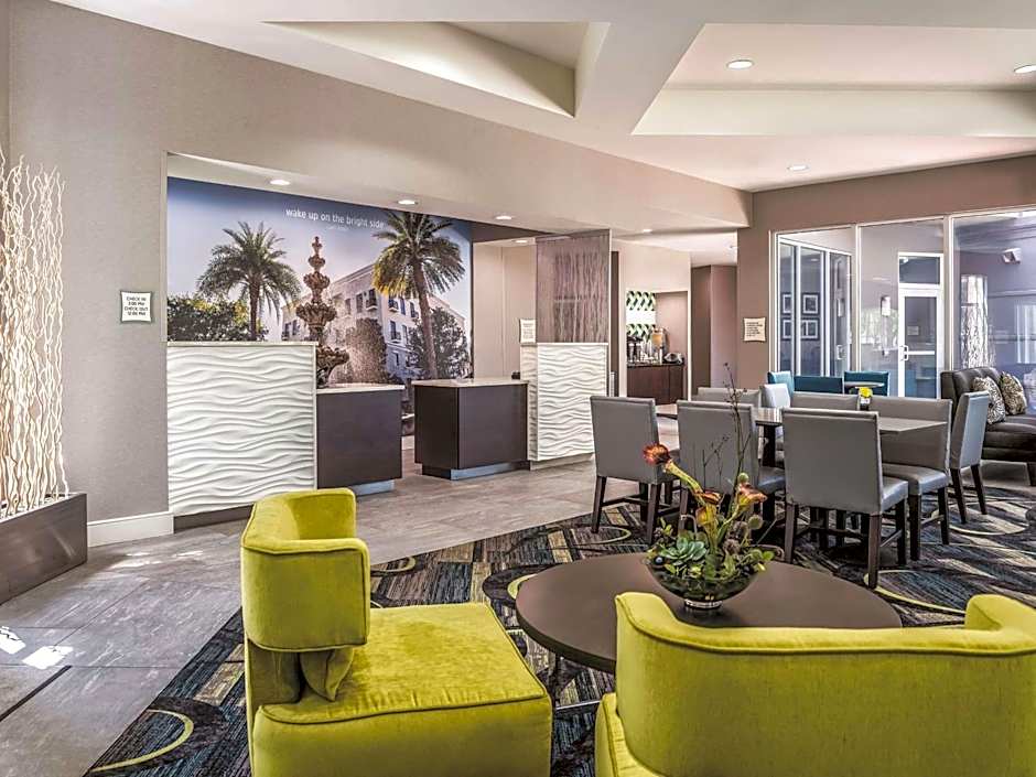 La Quinta Inn & Suites by Wyndham Lake Mary