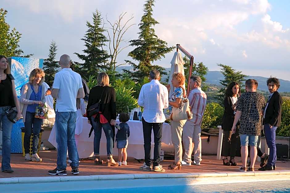 Appartamento con piscina e tennis