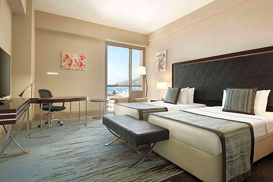 Foto 1 di 1 di Deluxe 2 Twin Beds, Sea View