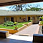 Casa Mia Lodge & Restaurant