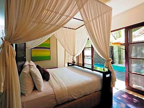 Three Bedroom The Amala Residence with Private Pool