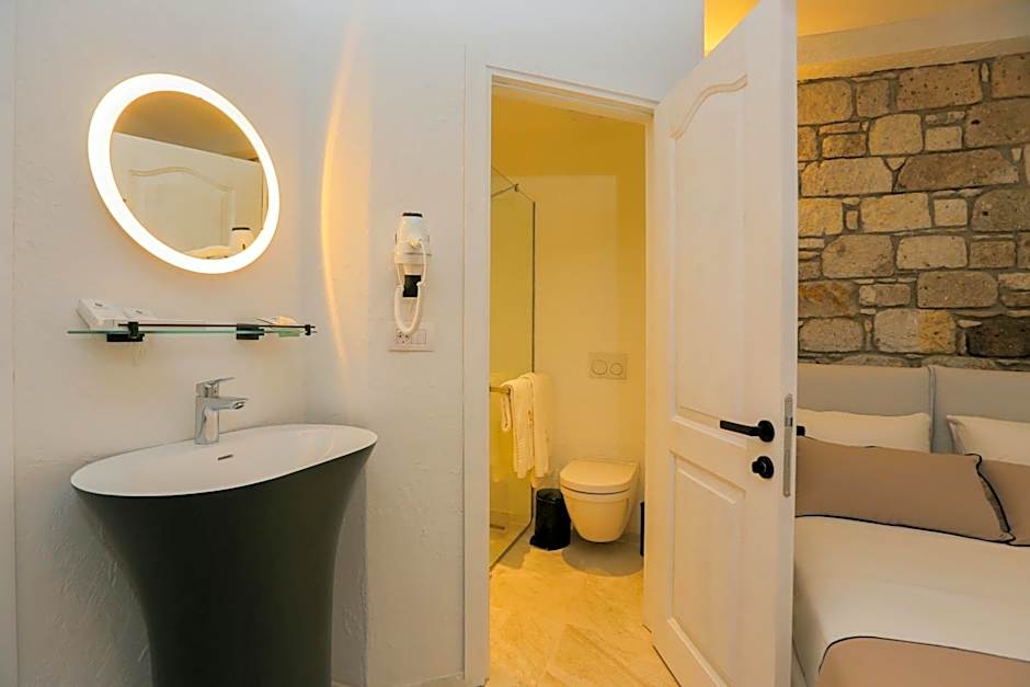 Avalon Boutique Hotel & Suites