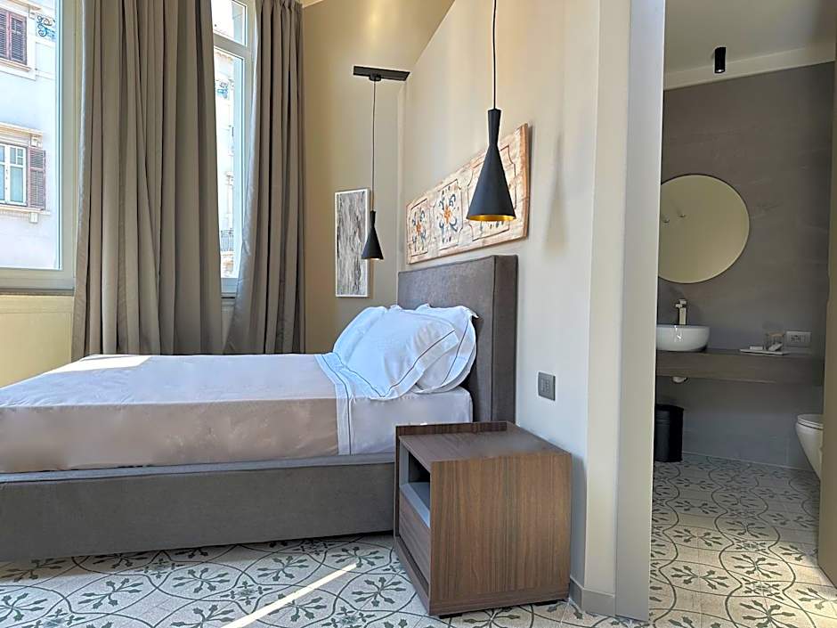 Photo 1 of 7 of Suite